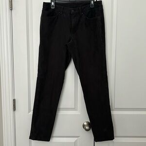 Lululemon men’s slim fit 5 pocket pant utilitech.  Good preloved condition